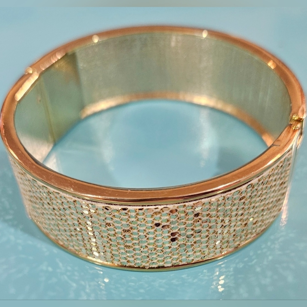Nordstrom Sparkling Gold‎ Sequin Cuff Bracelet | Fashion Statement NWOT